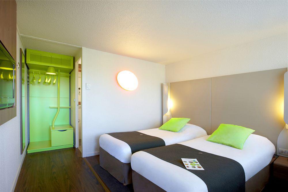 Hotel Campanile Angers Ouest - Beaucouzé Habitación foto